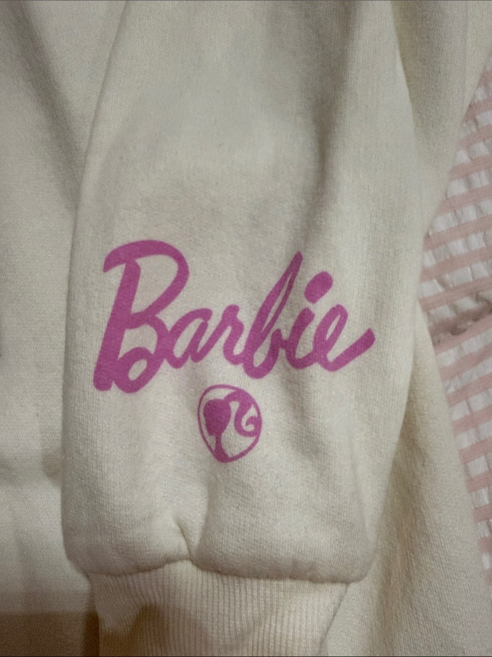 Barbie Sz Small Vacay Mode Cream Sweatshirt - New & Unworn, no tags - Picture 2 of 4